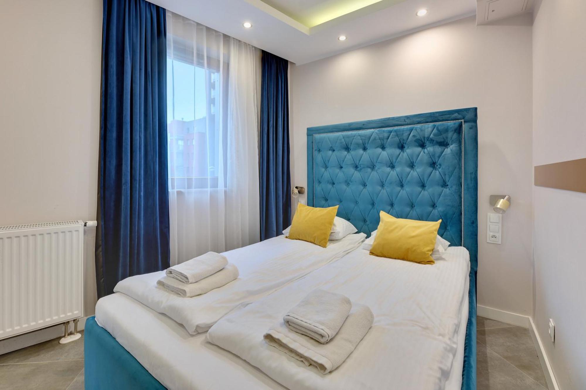 Flatbook Apartments Waterlane Island Spa With Riverview Гданск Екстериор снимка